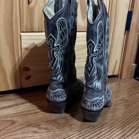 Corral boots - Picture 3 of 3